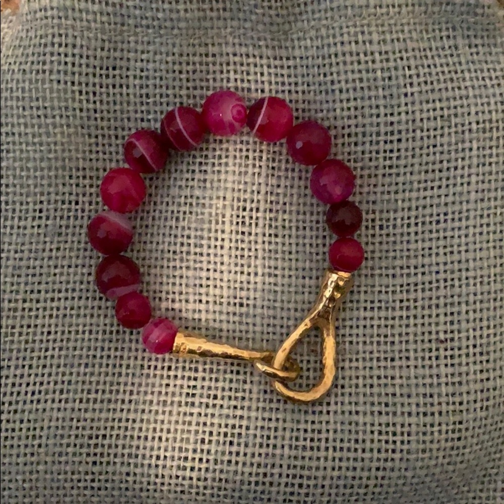 Tai bracelet